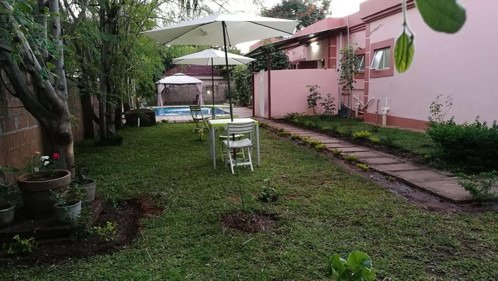 LePatino Bed&Breakfast Livingstone Esterno foto