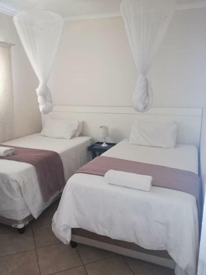 LePatino Bed&Breakfast Livingstone Esterno foto